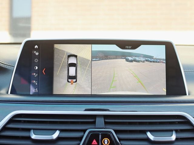 2018 BMW 7 Series 750i XDrive M-Sport - 22997460 - 16
