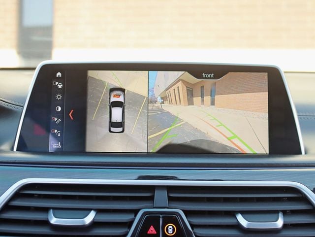 2018 BMW 7 Series 750i XDrive M-Sport - 22997460 - 17