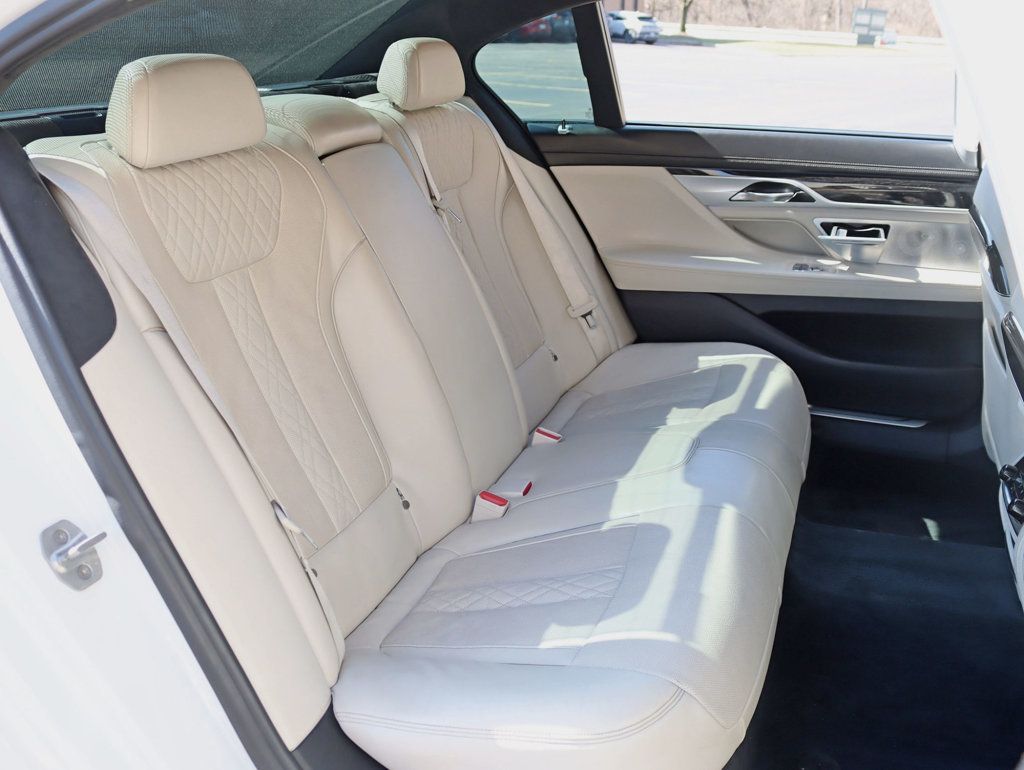2018 BMW 7 Series 750i XDrive M-Sport - 22997460 - 29