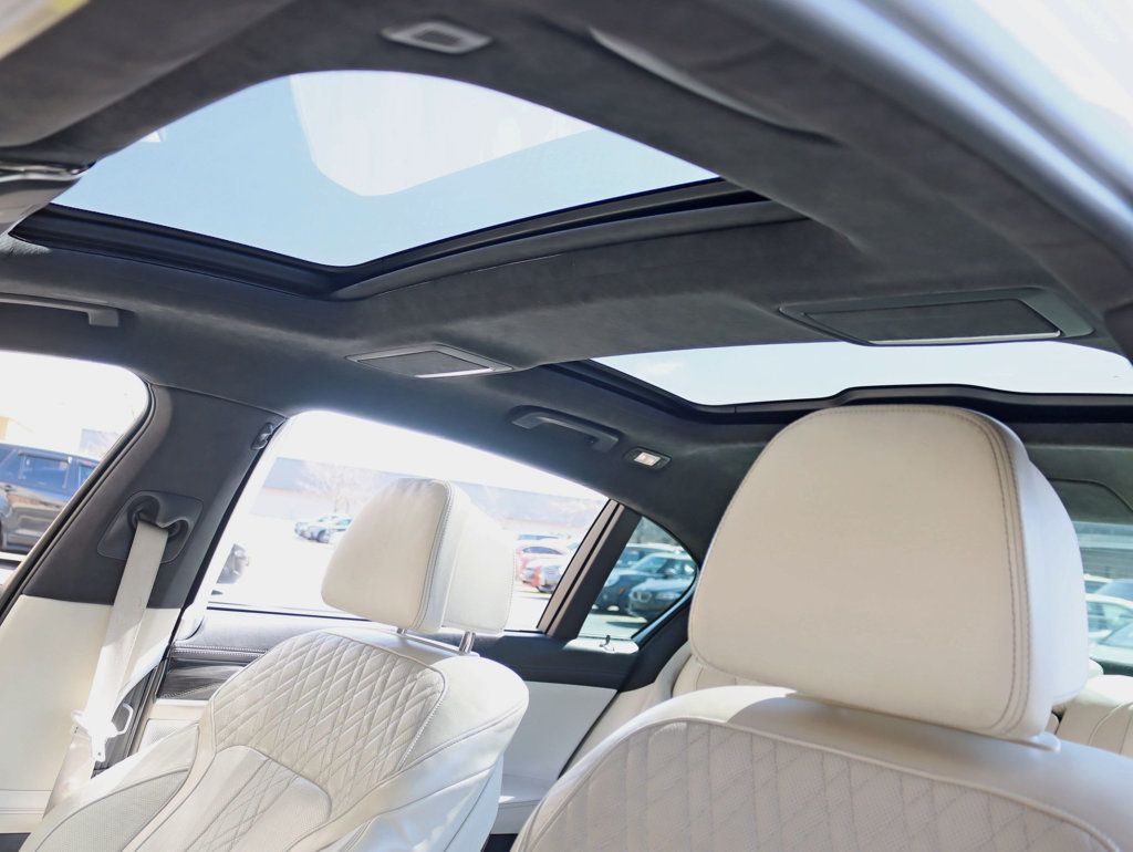 2018 BMW 7 Series 750i XDrive M-Sport - 22997460 - 30