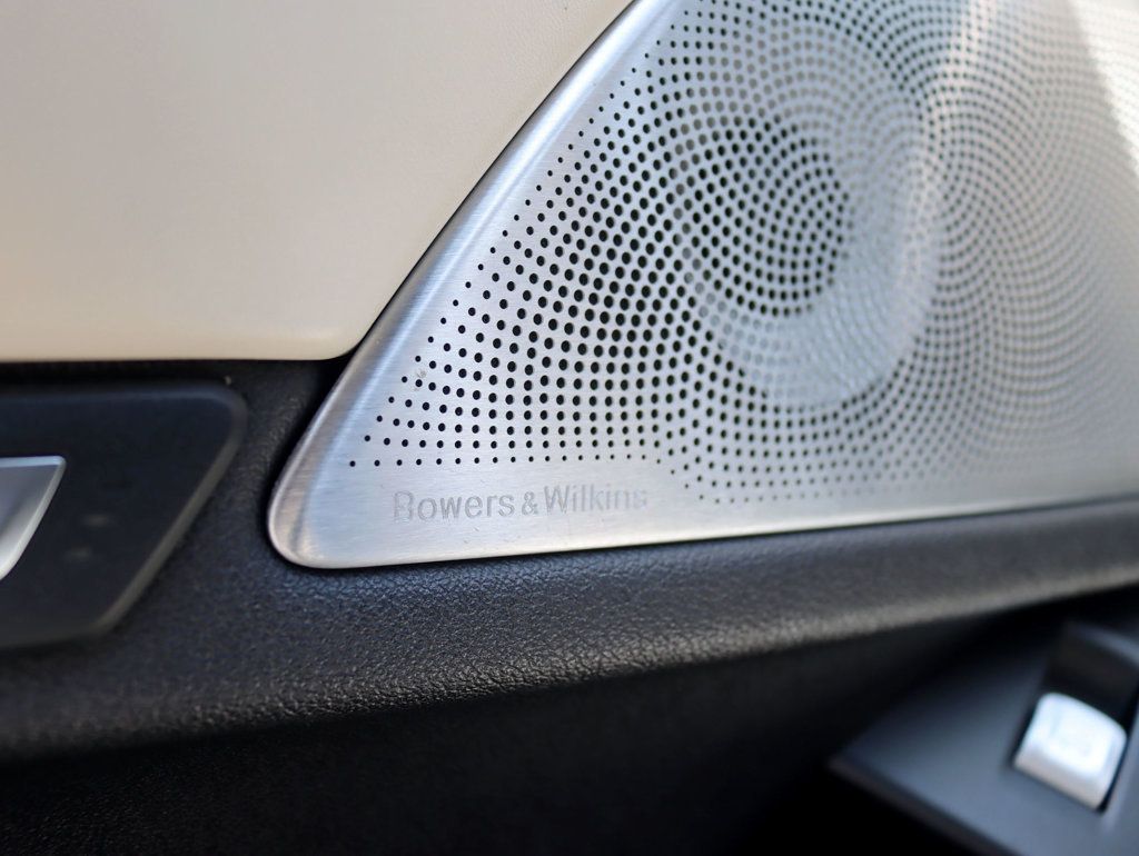 2018 BMW 7 Series 750i XDrive M-Sport - 22997460 - 32