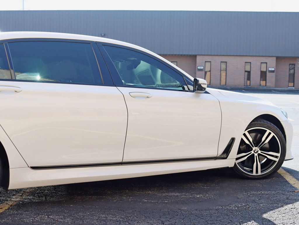 2018 BMW 7 Series 750i XDrive M-Sport - 22997460 - 3
