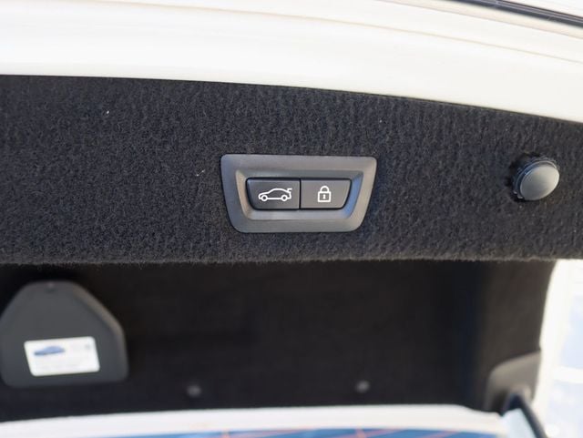 2018 BMW 7 Series 750i XDrive M-Sport - 22997460 - 39