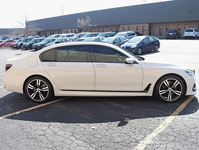 2018 BMW 7 Series 750i XDrive M-Sport - 22997460 - 7