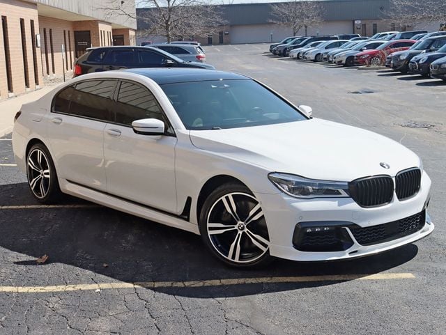 2018 BMW 7 Series 750i XDrive M-Sport - 22997460 - 8