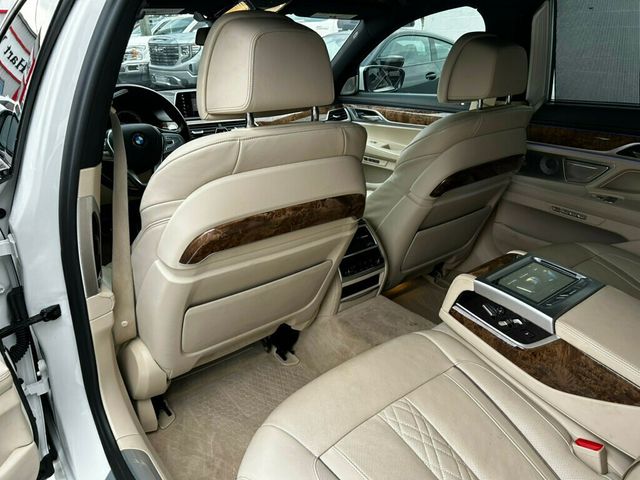 2018 BMW 7 Series LocalTrade/MSRP$121795/AutobahnPkg/DriverAssistancePkg/M-SportPK - 22949867 - 13