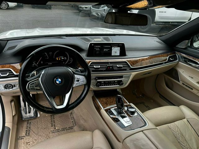 2018 BMW 7 Series LocalTrade/MSRP$121795/AutobahnPkg/DriverAssistancePkg/M-SportPK - 22949867 - 30