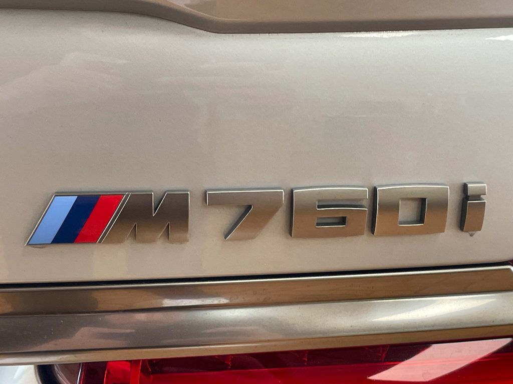 2018 BMW 7 Series M760i xDrive - 23074330 - 12