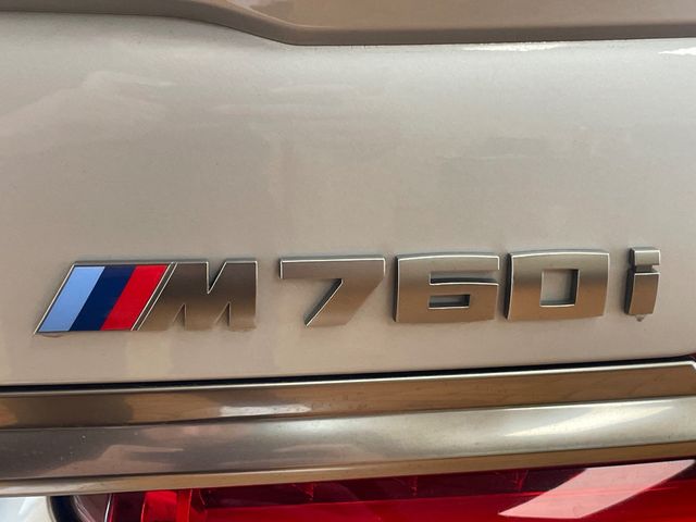 2018 BMW 7 Series M760i xDrive - 23074330 - 12