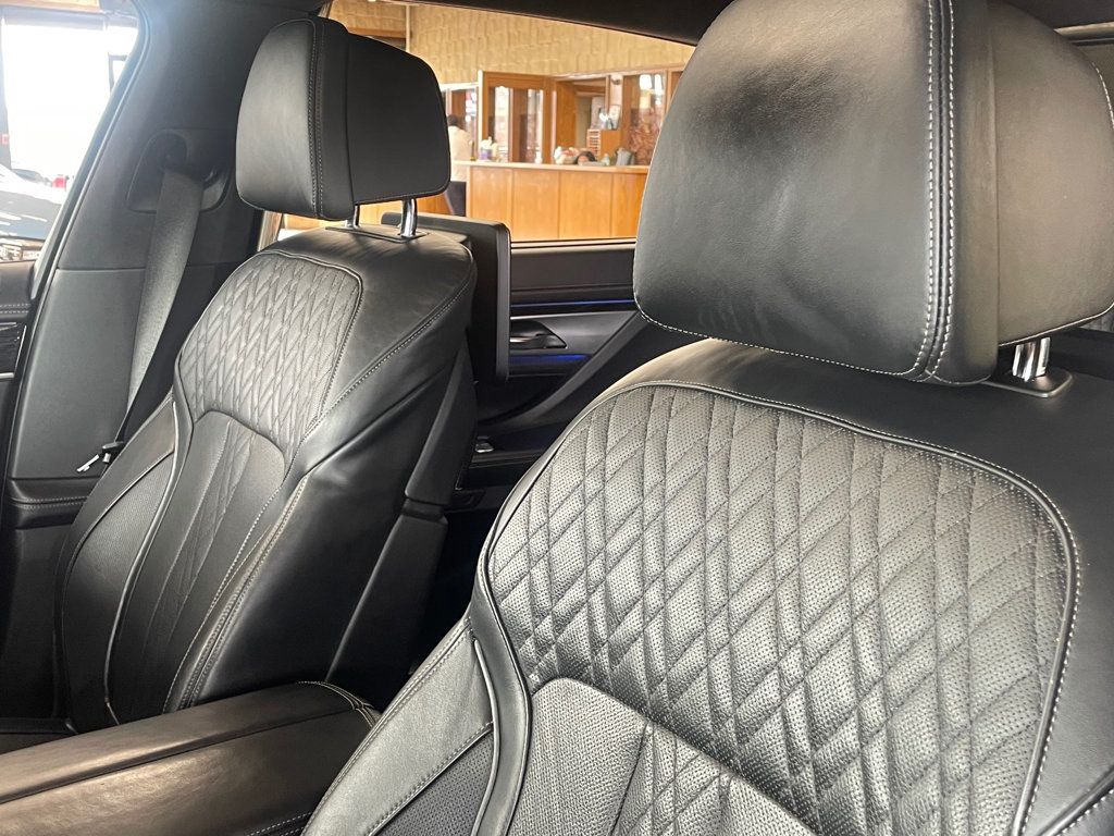 2018 BMW 7 Series M760i xDrive - 23074330 - 17