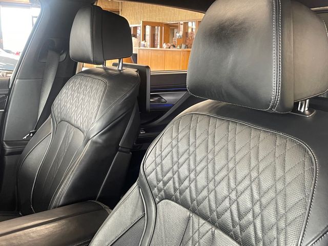 2018 BMW 7 Series M760i xDrive - 23074330 - 17