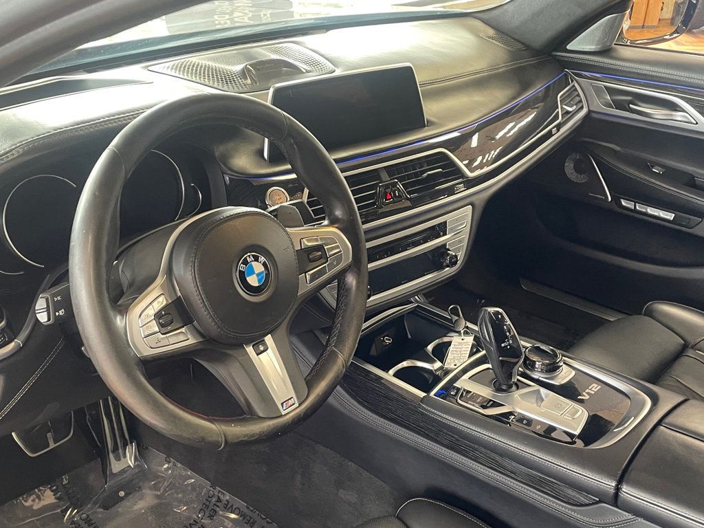 2018 BMW 7 Series M760i xDrive - 23074330 - 18