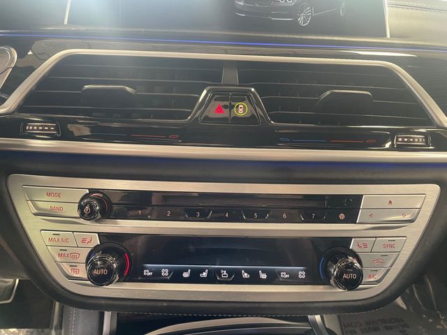 2018 BMW 7 Series M760i xDrive - 23074330 - 39