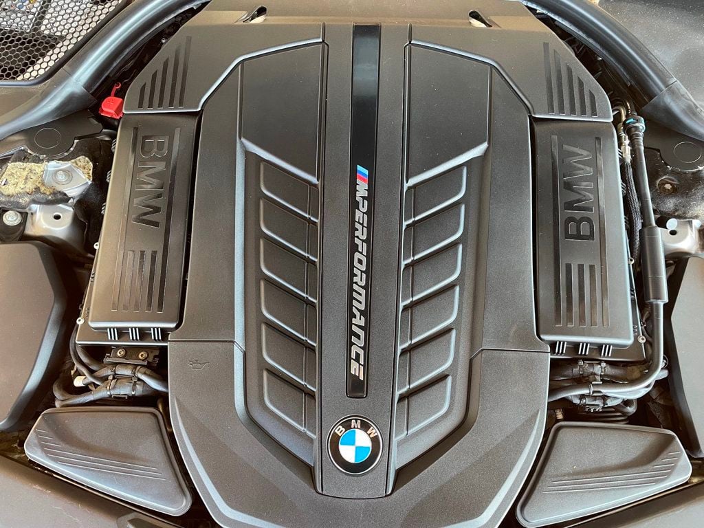 2018 BMW 7 Series M760i xDrive - 23074330 - 54