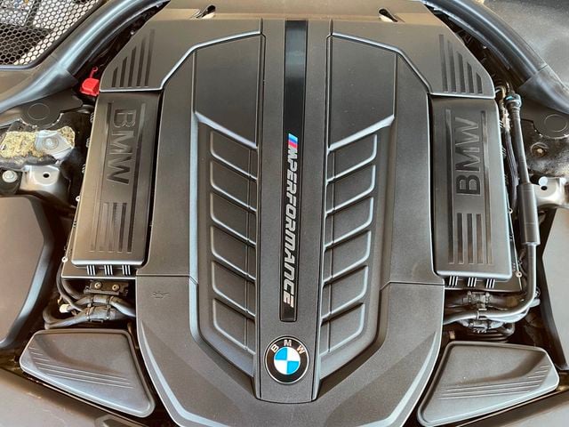 2018 BMW 7 Series M760i xDrive - 23074330 - 54