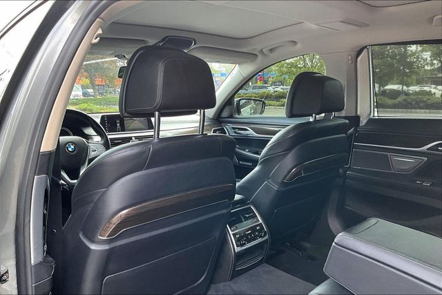 2018 BMW 7 Series xDrive - 23022516 - 17