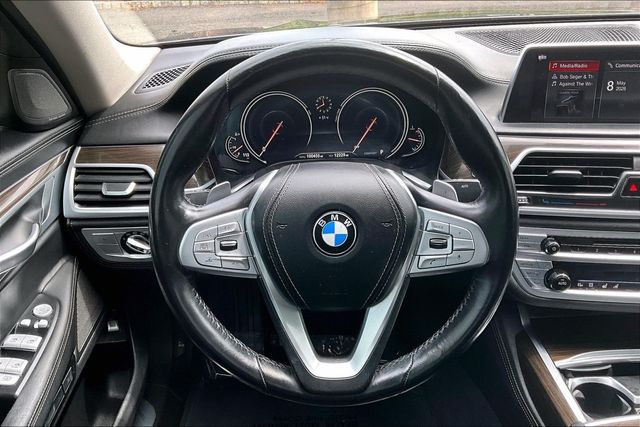 2018 BMW 7 Series xDrive - 23022516 - 19