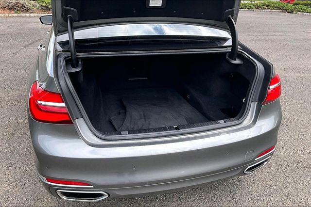 2018 BMW 7 Series xDrive - 23022516 - 35