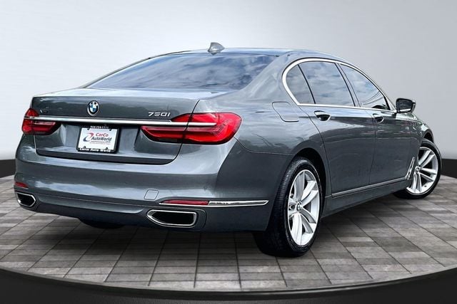 2018 BMW 7 Series 750i xDrive's photo