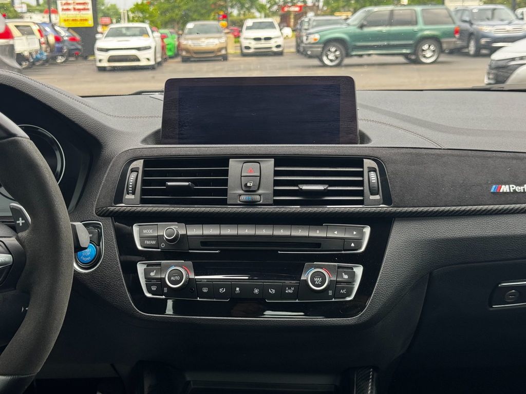 2018 BMW M2  - 23038647 - 26