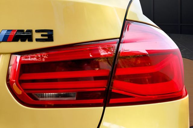 2018 BMW M3 Base - 23009384 - 19