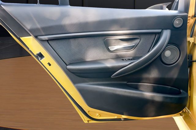 2018 BMW M3 Base - 23009384 - 31