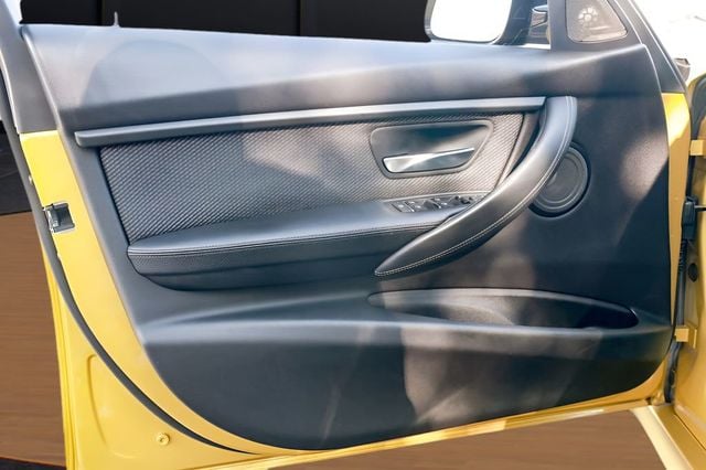 2018 BMW M3 Base - 23009384 - 32