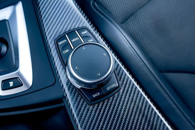 2018 BMW M3 Base - 23009384 - 42