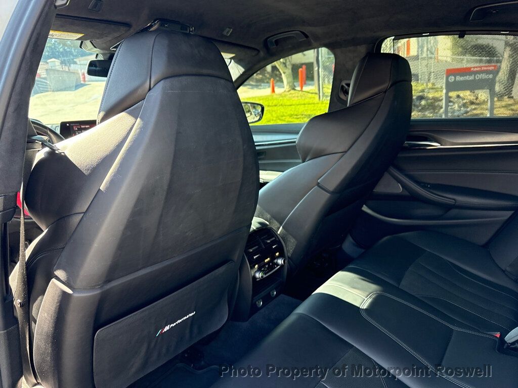 BMW M5  photo 12