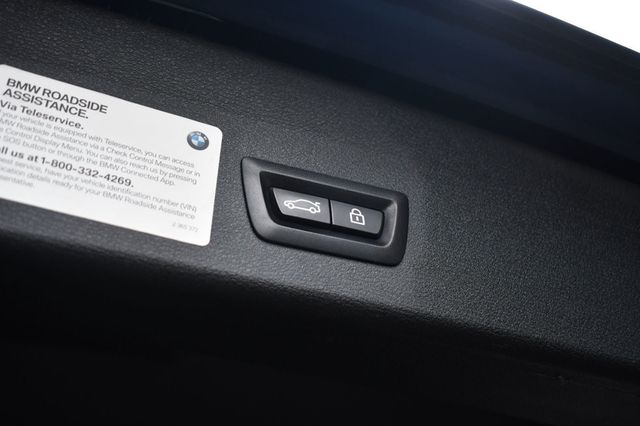 2018 BMW X1 sDrive28i Sports Activity Vehicle - 23076079 - 8