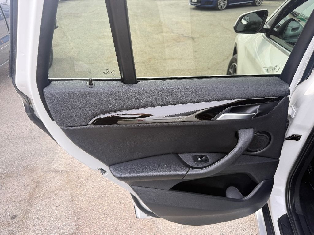 2018 BMW X1 sDrive28i Sports Activity Vehicle - 22983892 - 13