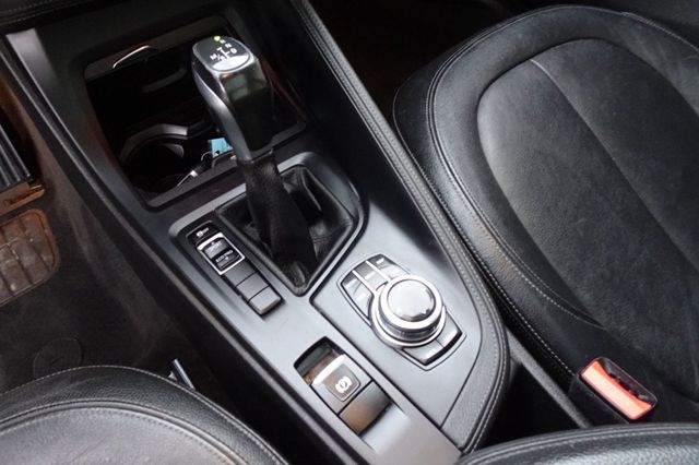 2018 BMW X1 sDrive28i Sports Activity Vehicle - 22943208 - 17