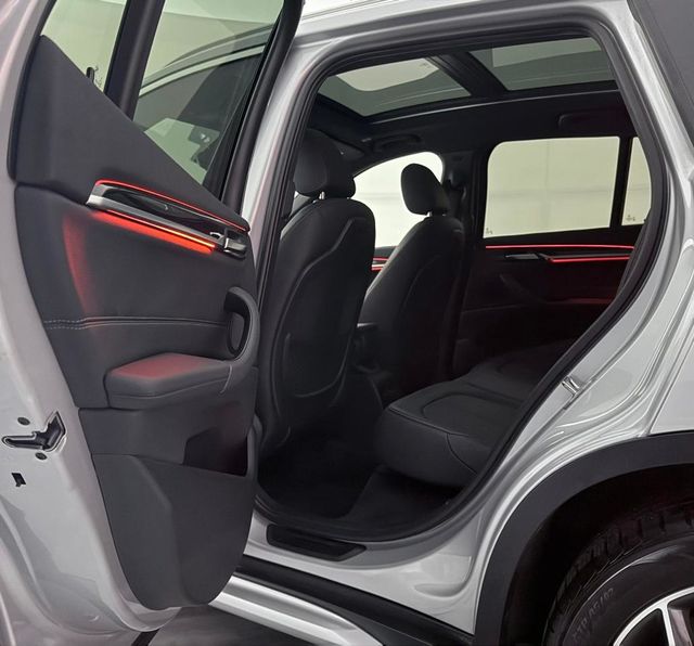 2018 BMW X1 xDrive28i - 23022311 - 20