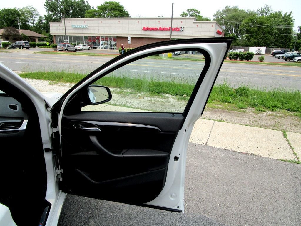 2018 BMW X1 xDrive28i Sports Activity Vehicle - 22861687 - 32