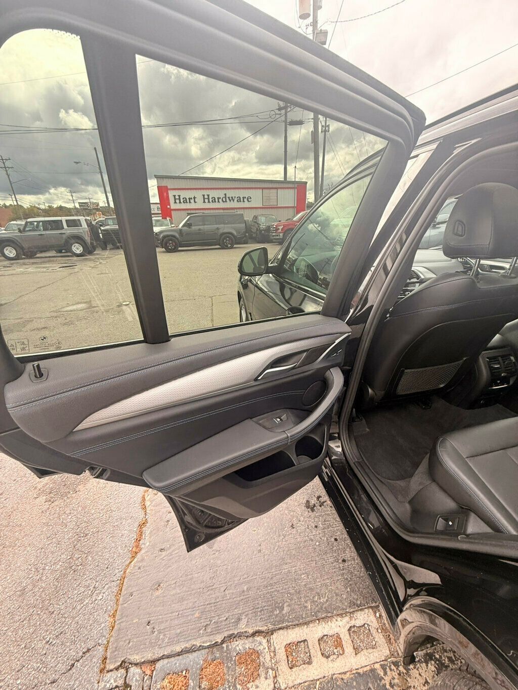 2018 BMW X3 DrivingAssistancePkg/PremiumPkg/HeadsUpDisplay/HeatedSeats/NAV - 22936524 - 14