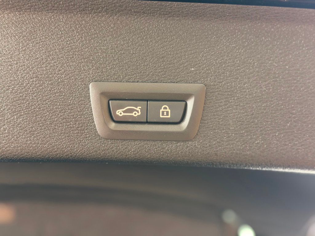 2018 BMW X4 xDrive28i Sports Activity - 23036552 - 18