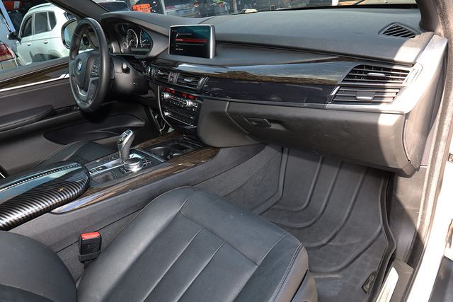 2018 BMW X5 sDrive35i Sports Activity Vehicle - 22967745 - 24