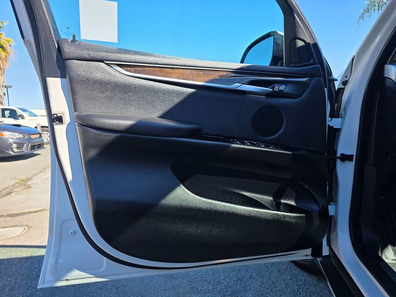 2018 BMW X5 sDrive35i Sports Activity Vehicle - 22969758 - 10