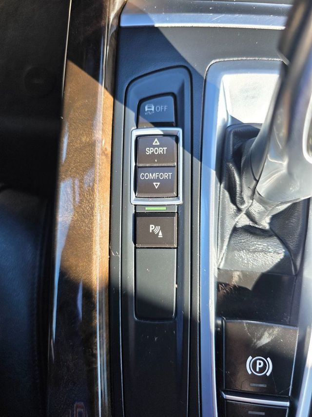 2018 BMW X5 sDrive35i Sports Activity Vehicle - 22969758 - 19