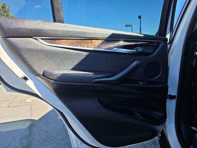 2018 BMW X5 sDrive35i Sports Activity Vehicle - 22969758 - 21