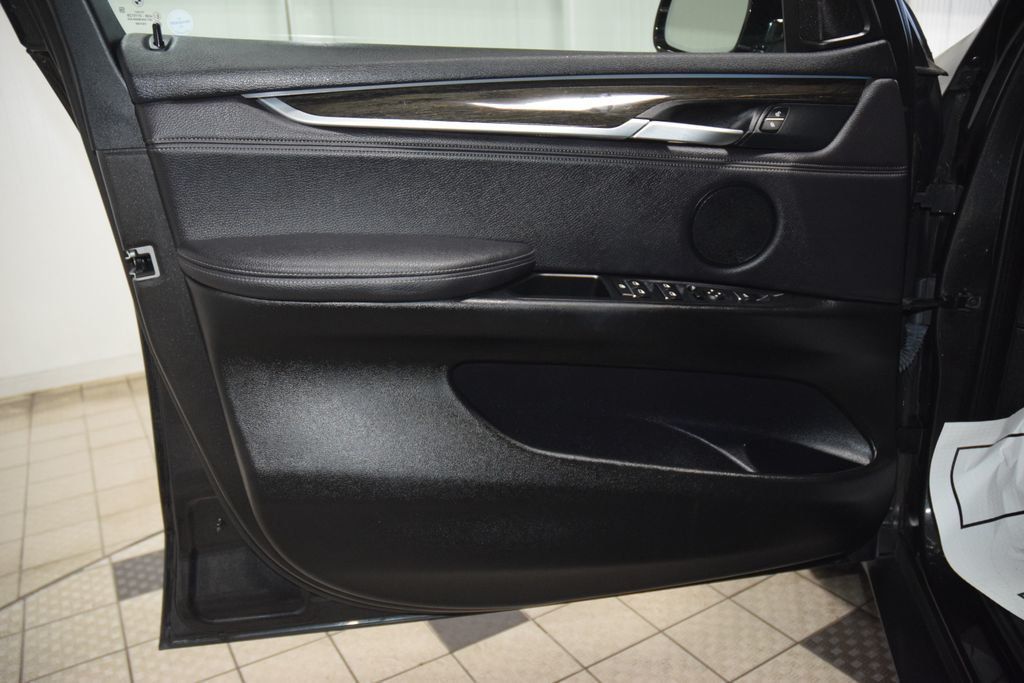 2018 BMW X5 xDrive35i Sports Activity Vehicle - 23015674 - 32