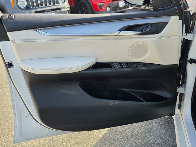 2018 BMW X5 xDrive35i Sports Activity Vehicle - 22960240 - 21