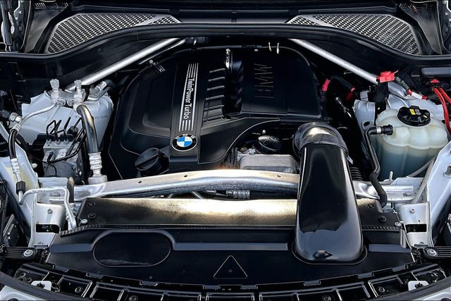 2018 BMW X5 xDrive35i Sports Activity Vehicle - 22996519 - 37