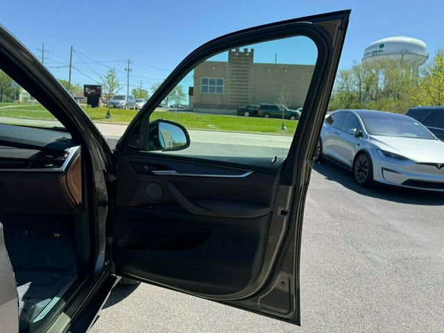 2018 BMW X5 xDrive35i Sports Activity Vehicle - 23010789 - 21