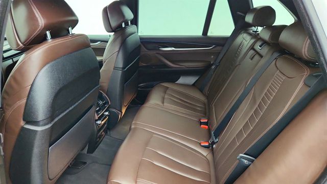 2018 BMW X5 xDrive35i w/ Mocha Interior Design & Driving Assistance Packages - 22970814 - 21