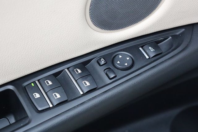 2018 BMW X5 xDrive40e iPerformance Sports Activity Vehicle - 22969331 - 31