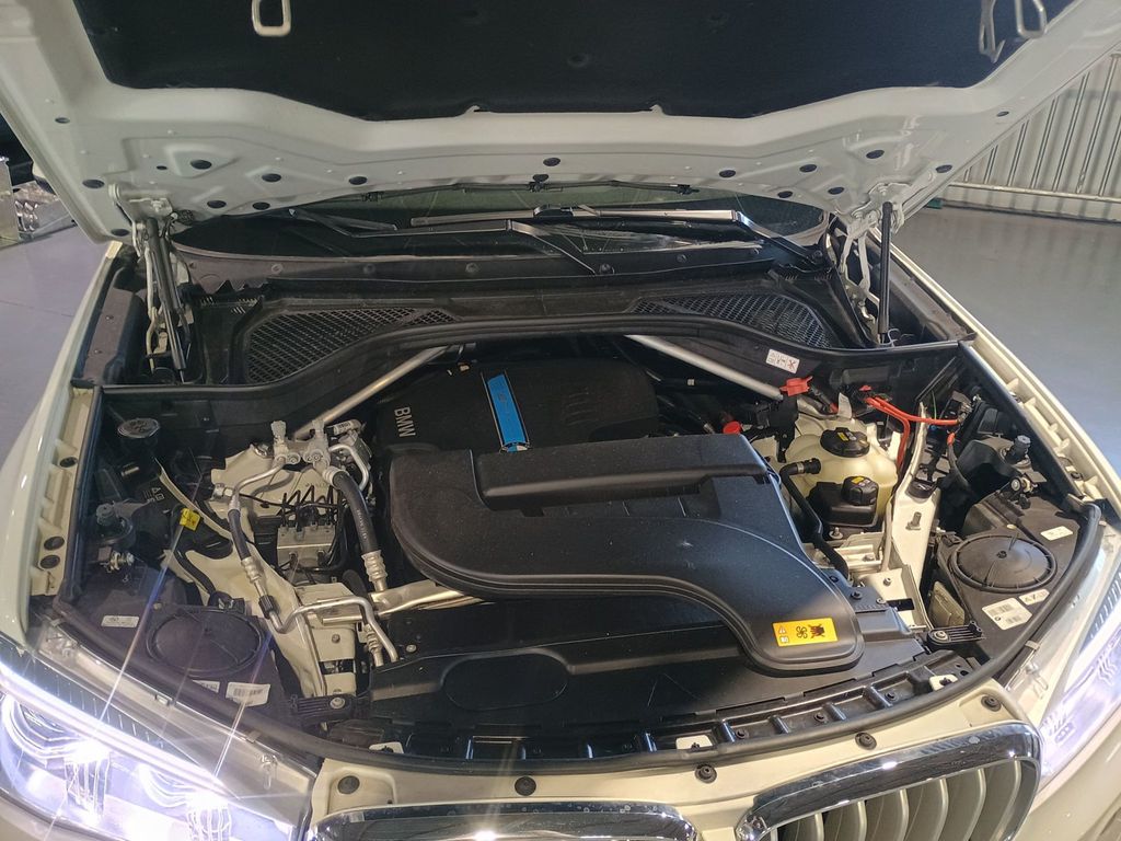 2018 BMW X5 xDrive40e iPerformance Sports Activity Vehicle - 22943171 - 36