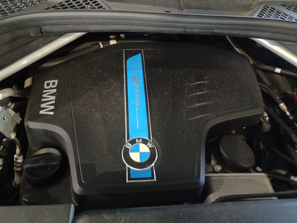 2018 BMW X5 xDrive40e iPerformance Sports Activity Vehicle - 22943171 - 38