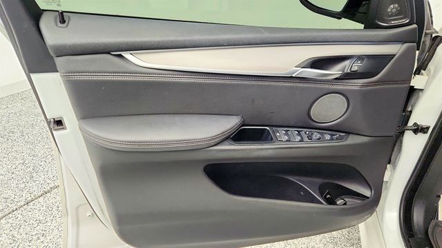 2018 BMW X5 xDrive50i SAV w/ M Sport & Driving Assistance+ Packages & HUD - 22964010 - 10