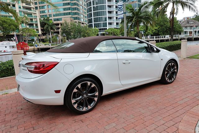2018 Buick Cascada 2dr Convertible Premium - 23044632 - 18